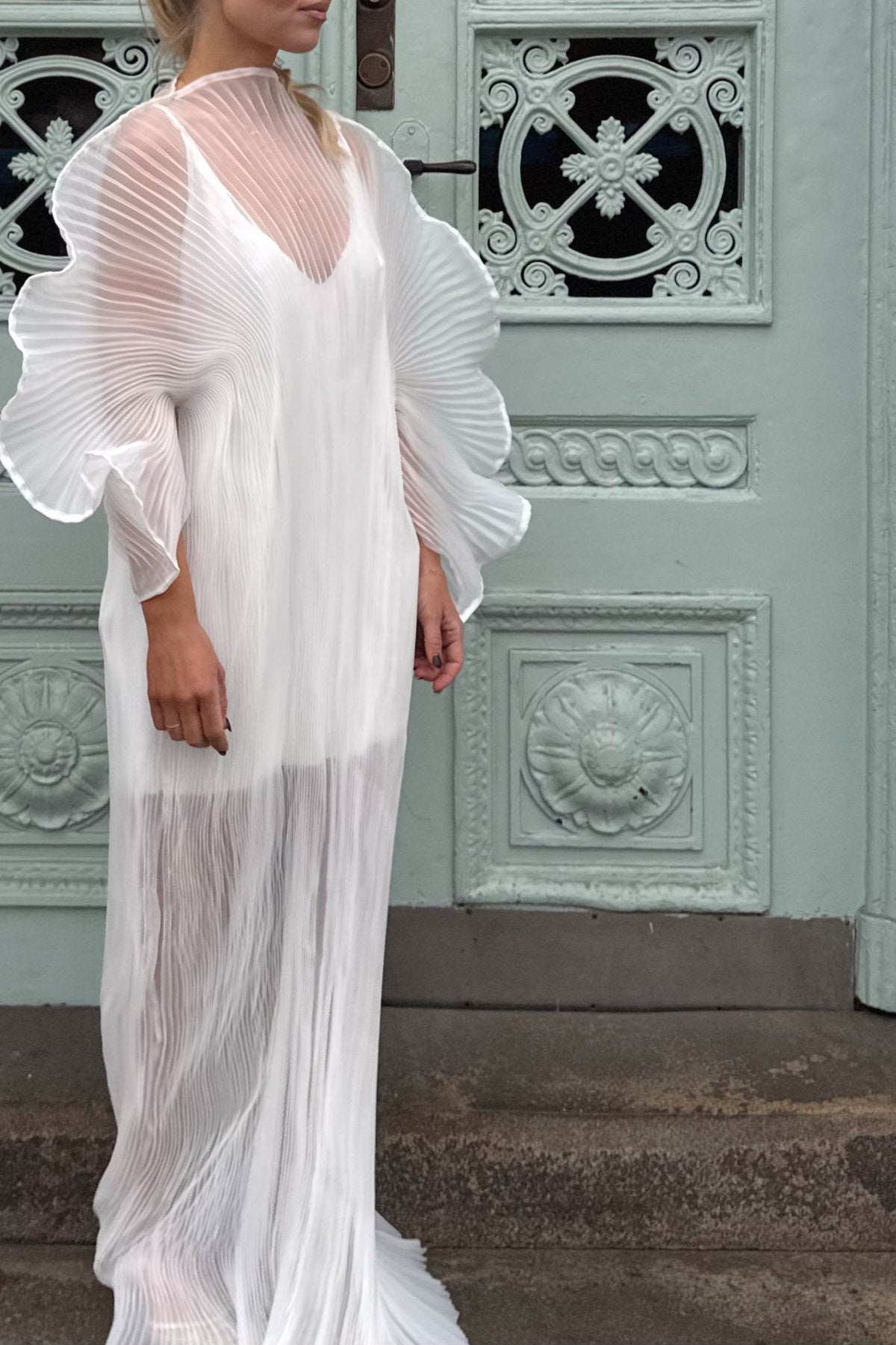 Linnea Hult Wedding Dress