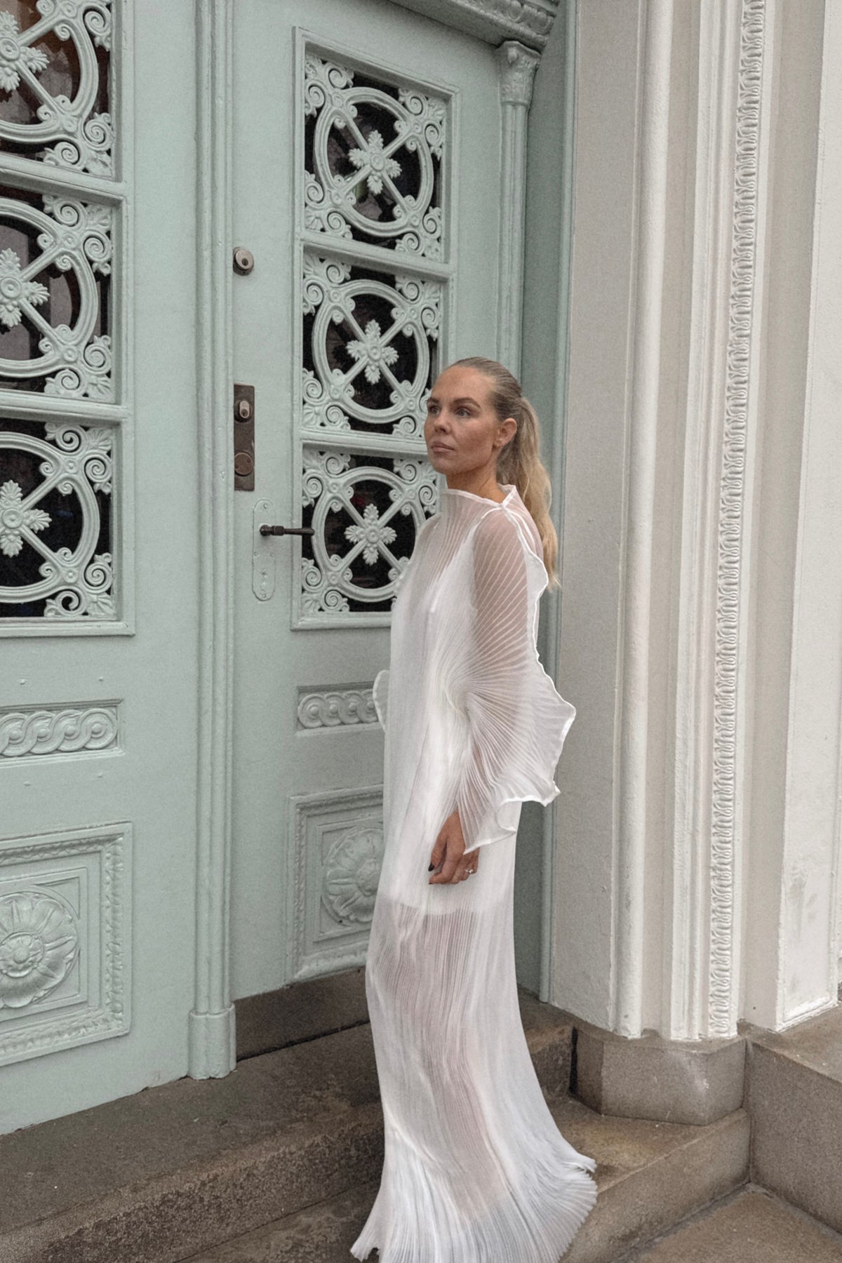 Linnea Hult Wedding Dress